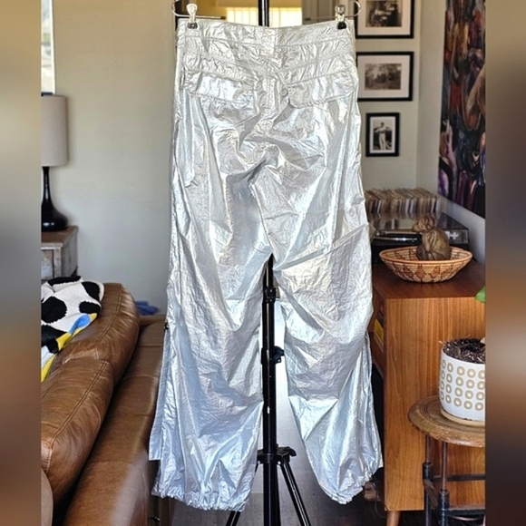 Zara Silver Metallic Shiny Cargo Pants - Picture 5 of 8